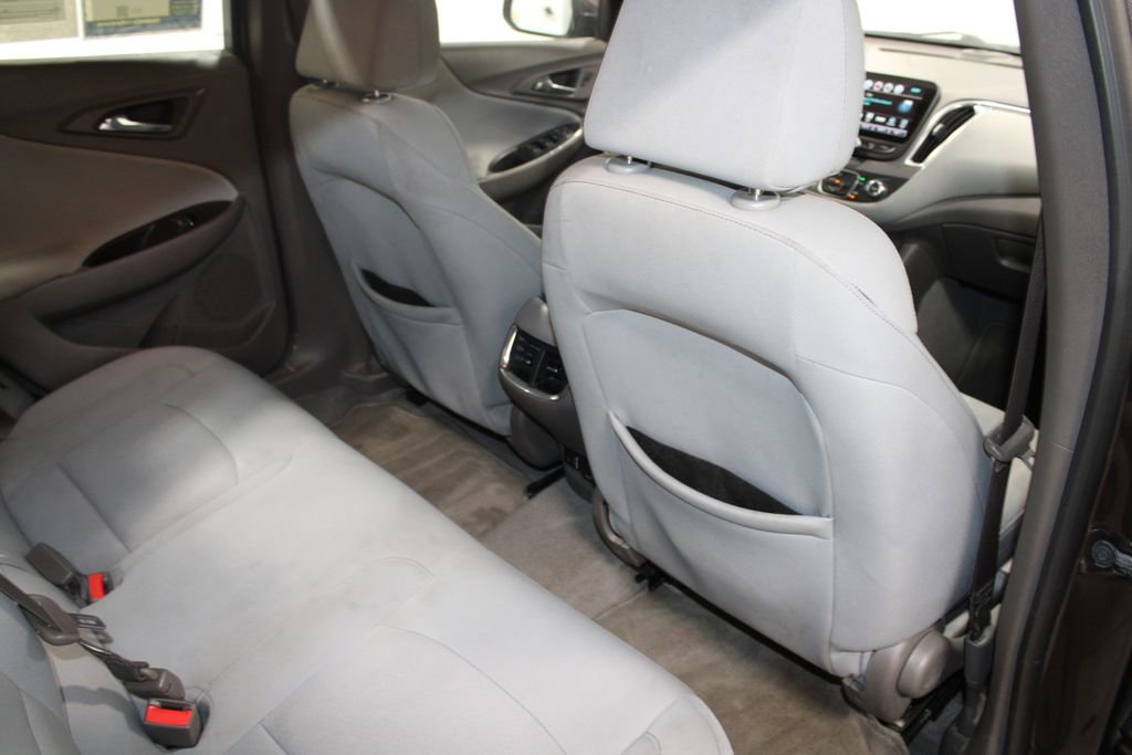 Used 2016 Chevrolet Malibu LT FWD image 27
