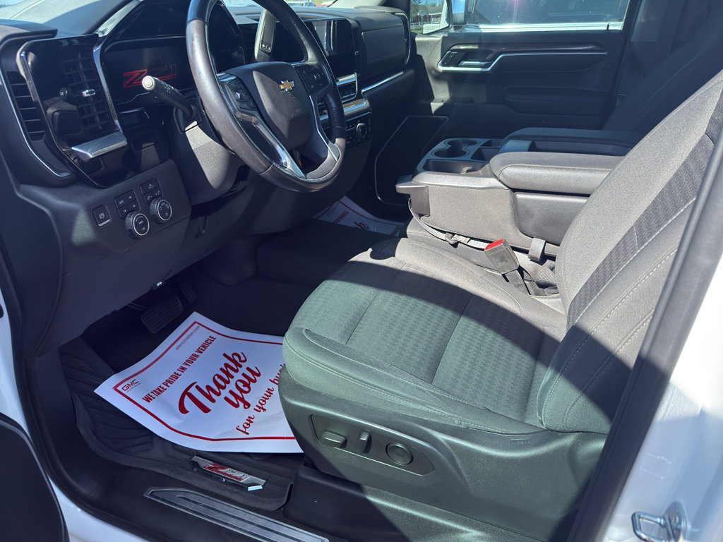 Certified 2022 Chevrolet Silverado 1500 LT AWD/4WD image 12