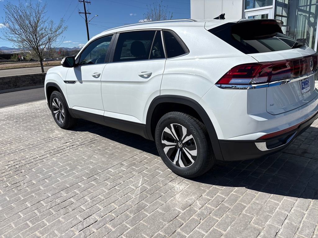 New 2026 Volkswagen Atlas Cross Sport SE image 3