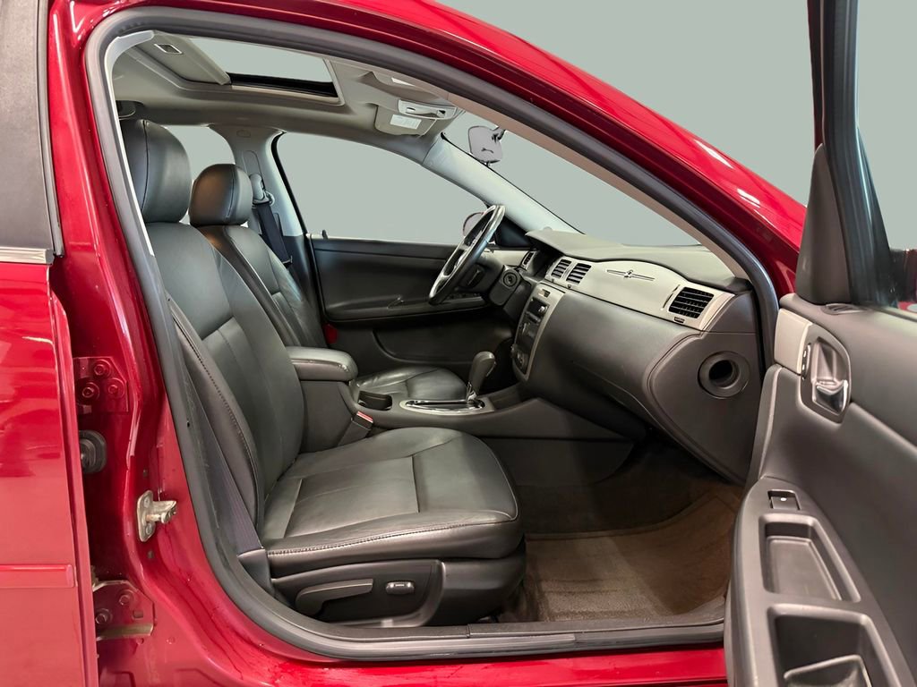 Used 2008 Chevrolet Impala LT w/ Luxury Edition Package FWD image 29