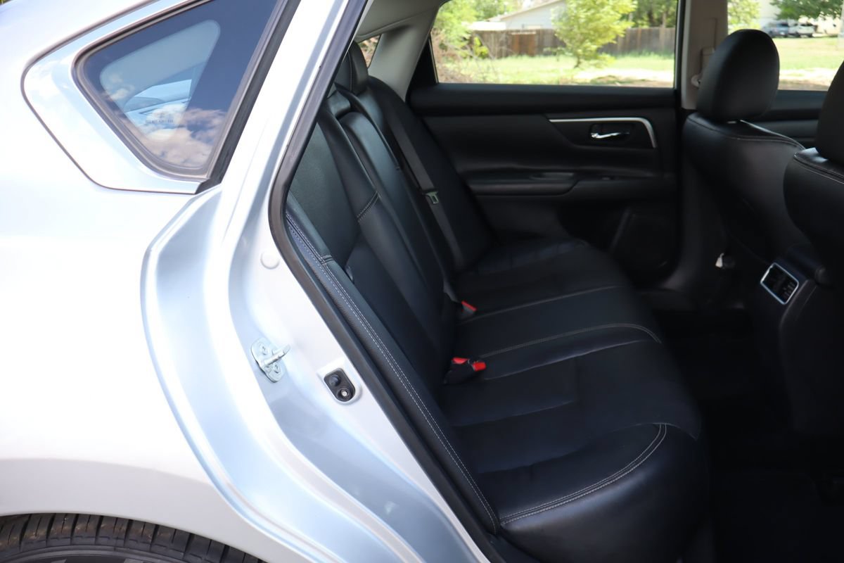 Used 2018 Nissan Altima 2.5 SL FWD image 21