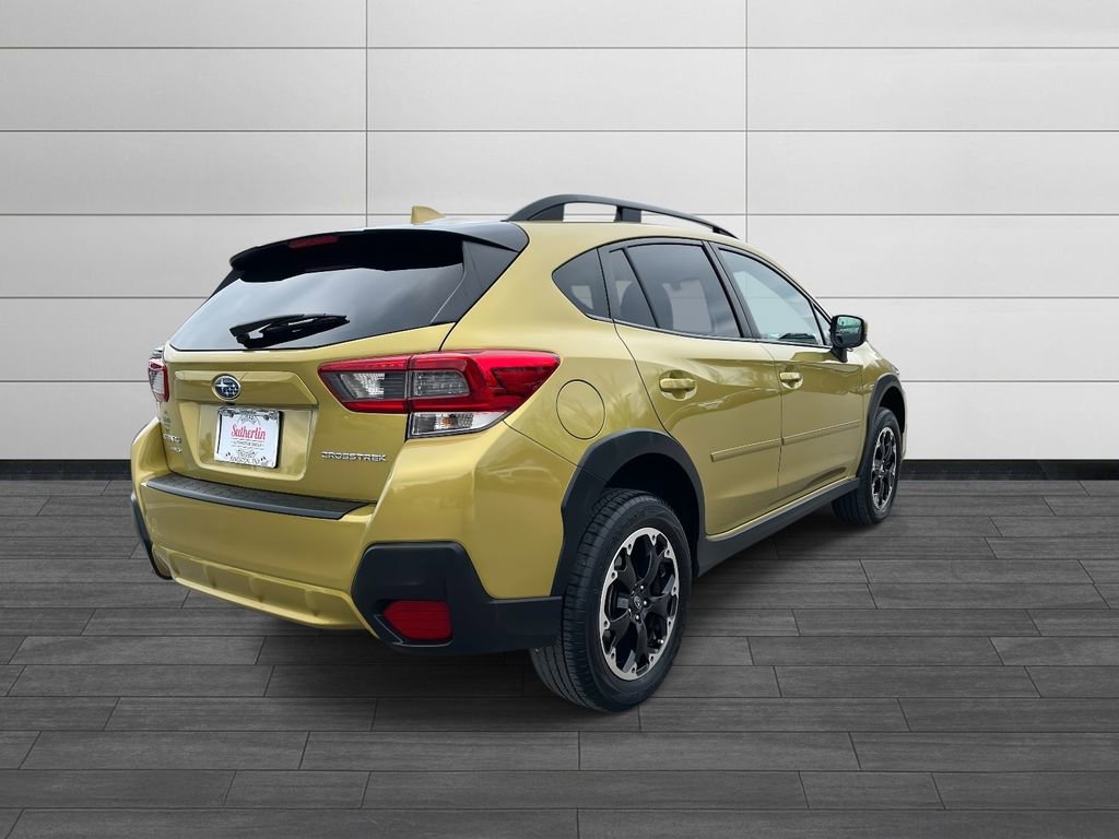 Used 2021 Subaru Crosstrek 2.0i Premium image 3