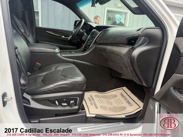 Used 2017 Cadillac Escalade Platinum image 13