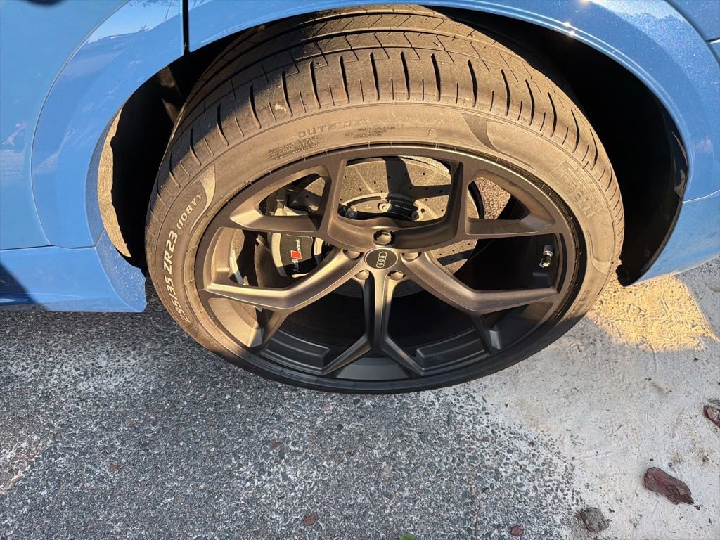 Used 2025 Audi RS Q8 performance image 15