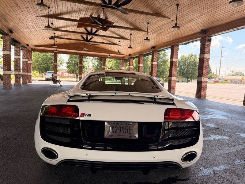 Used 2012 Audi R8 V10 AWD/4WD image 4
