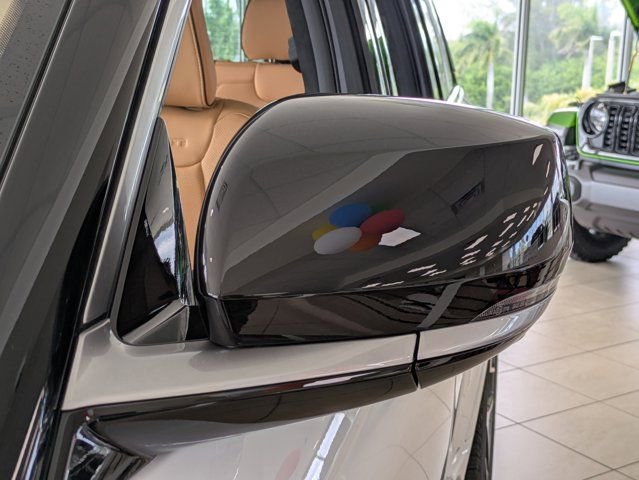 New 2025 Jeep Grand Cherokee Summit AWD/4WD image 11