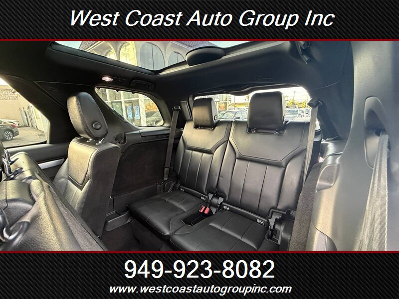 Used 2020 Land Rover Discovery Landmark AWD/4WD image 17