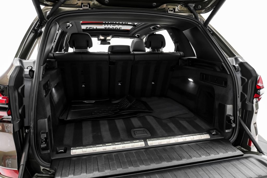 Used 2024 BMW X5 xDrive50e w/ M Sport Package AWD/4WD image 53