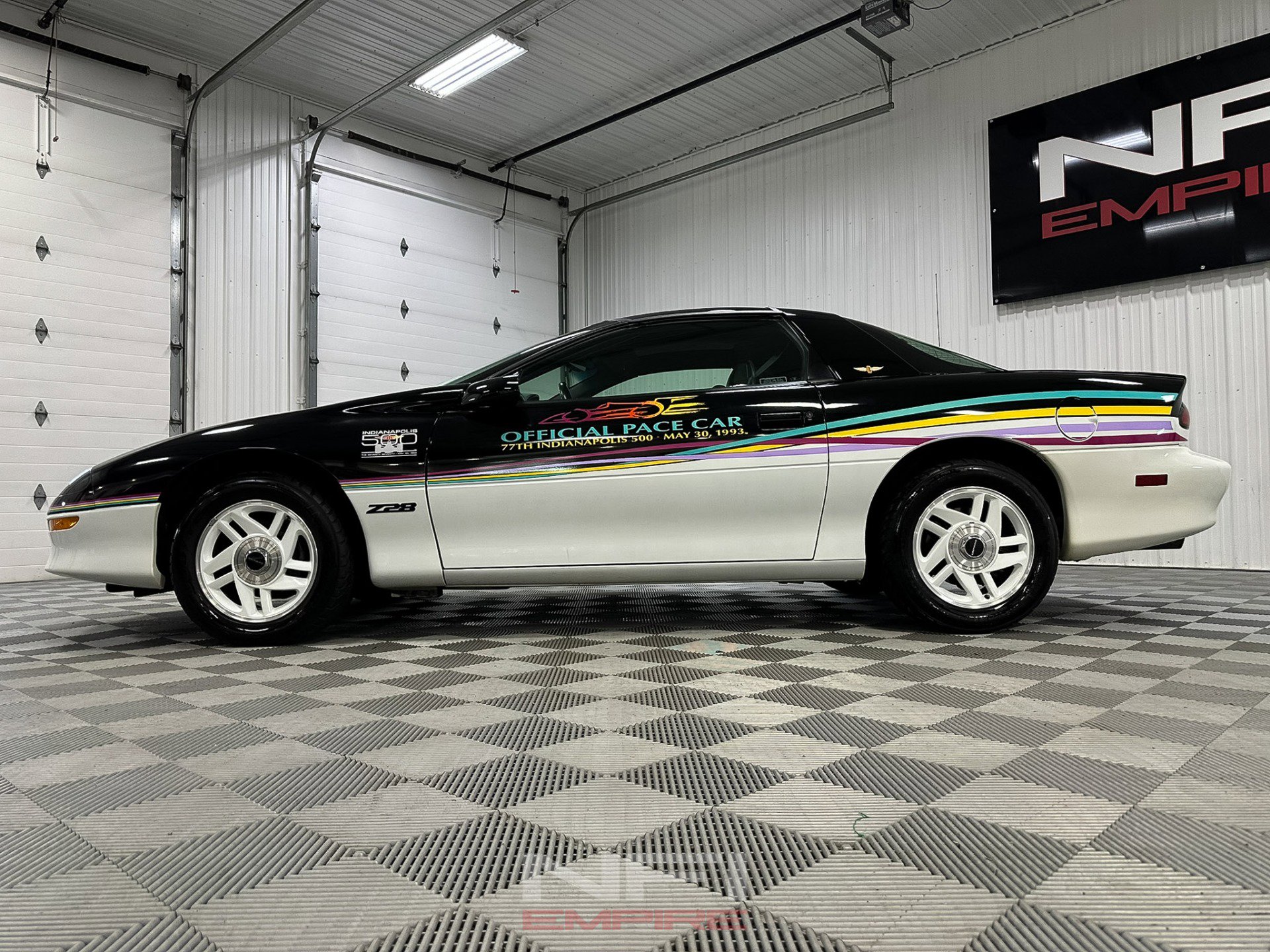 Used 1993 Chevrolet Camaro Z28 image 11