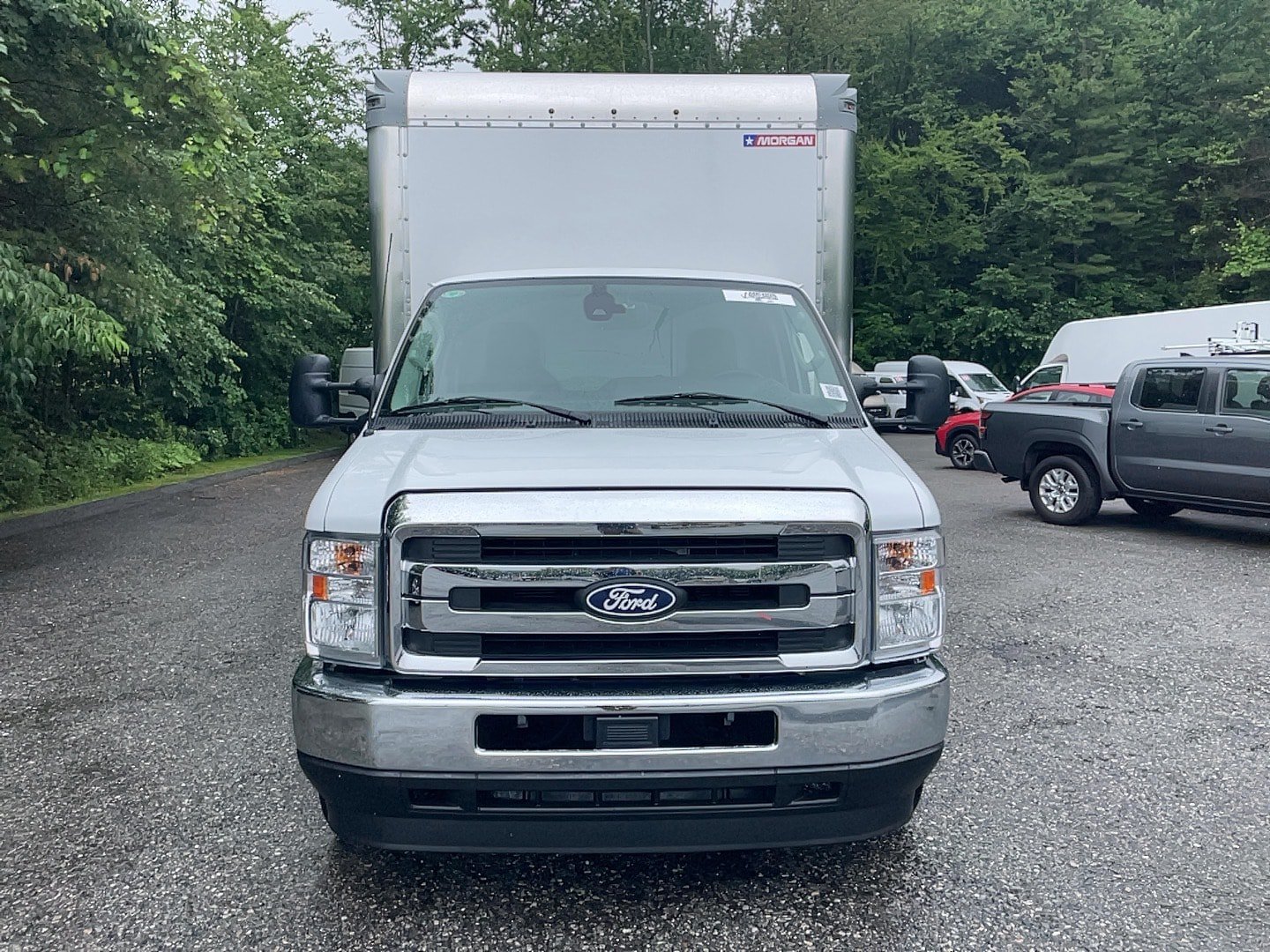 Used 2026 Ford E-350 and Econoline 350 Super Duty w/ Interior Upgrade Package RWD image 2