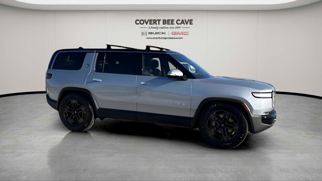 Used 2024 Rivian R1S Adventure image 11