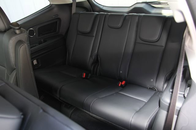 Certified 2025 Subaru Ascent Touring AWD/4WD image 32