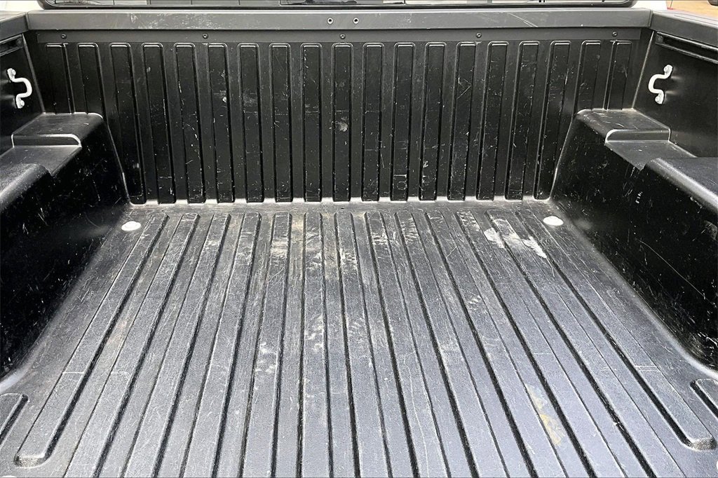 Used 2023 Toyota Tacoma SR5 w/ Technology Package image 8