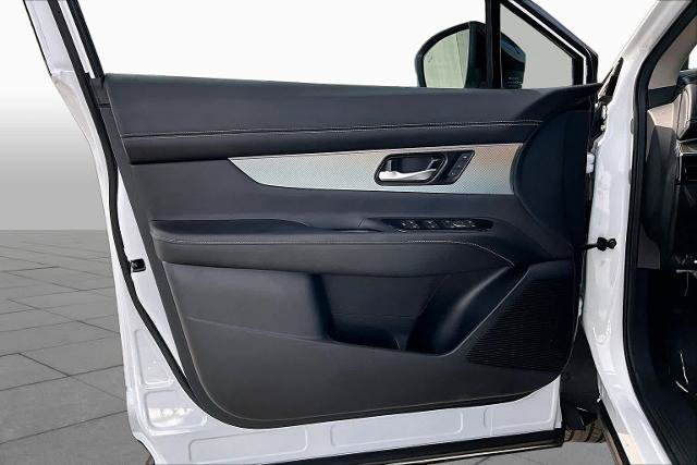Certified 2025 Nissan Murano SL AWD/4WD image 22