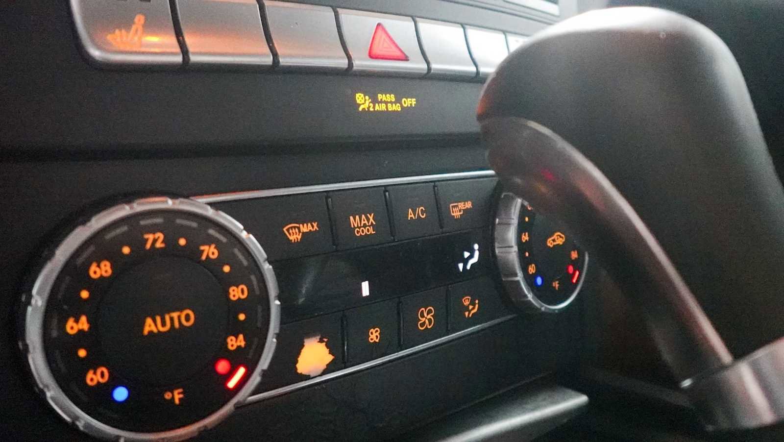 Used 2015 Mercedes-Benz C 250 Coupe image 37