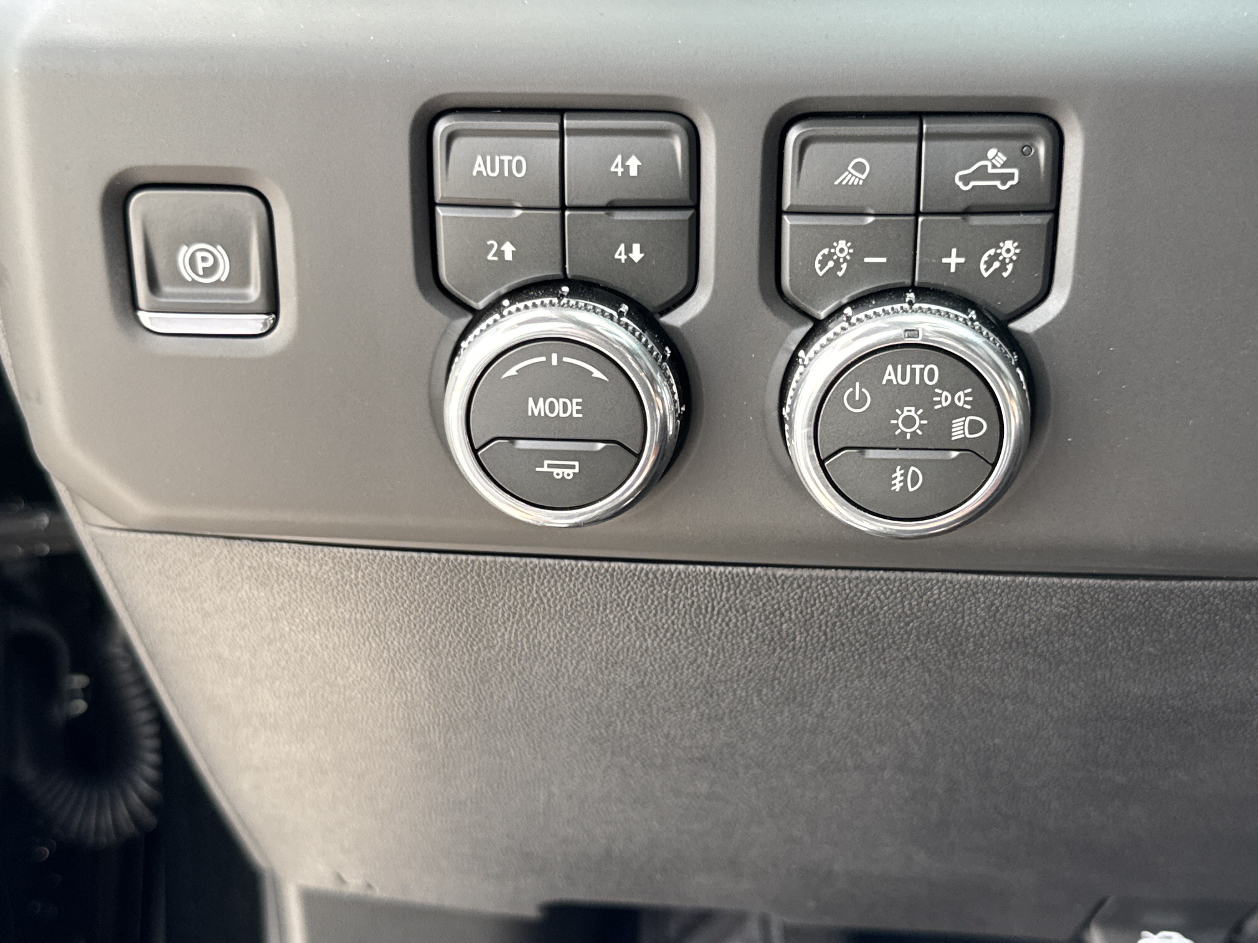 New 2026 GMC Sierra 2500 Denali Ultimate AWD/4WD image 19