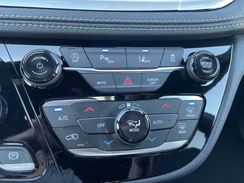 New 2026 Chrysler Pacifica Select image 37