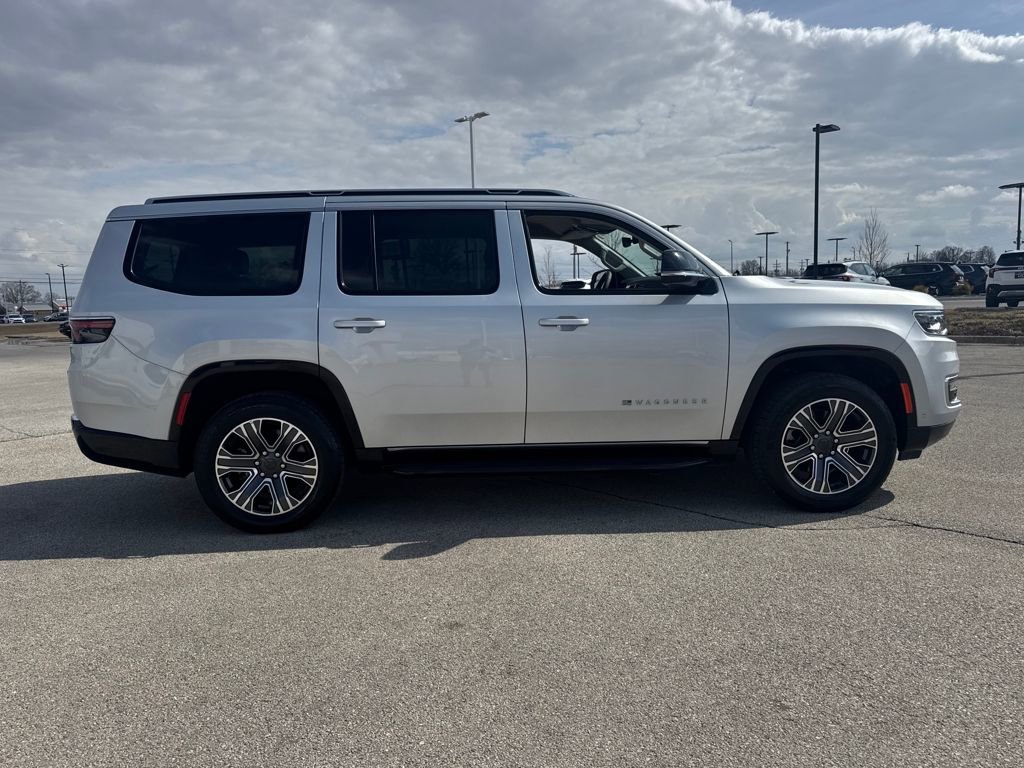 Used 2024 Jeep Wagoneer Series II w/ Flexible Seating Group image 8