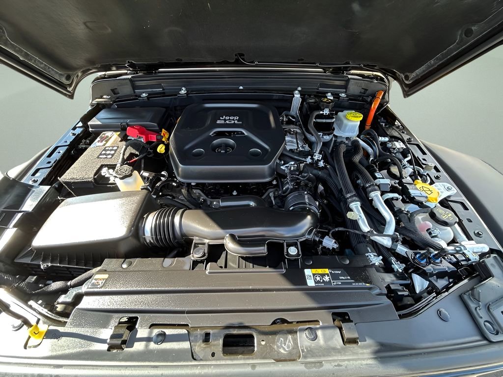 Used 2022 Jeep Wrangler Unlimited Rubicon 4xe image 18