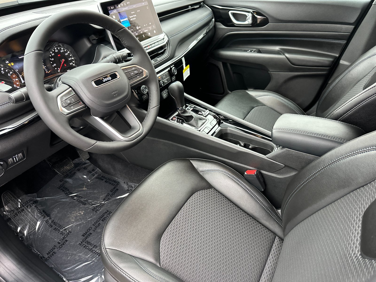 New 2026 Jeep Compass Latitude AWD/4WD image 9