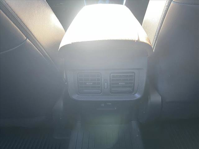 Certified 2021 Toyota Venza XLE w/ Carpet Mat Package (TMS) image 18