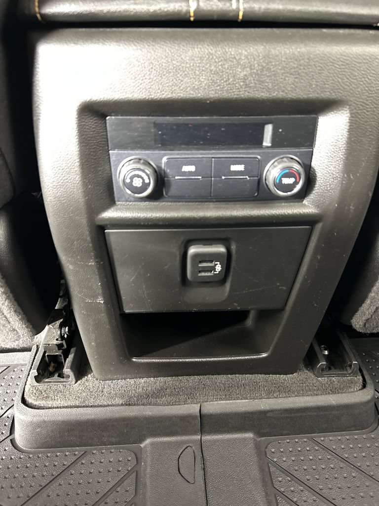 Used 2019 Chevrolet Traverse LT AWD/4WD image 19