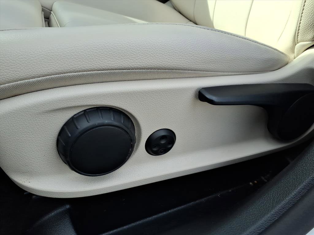 Used 2022 Mercedes-Benz GLB 250 4MATIC image 19