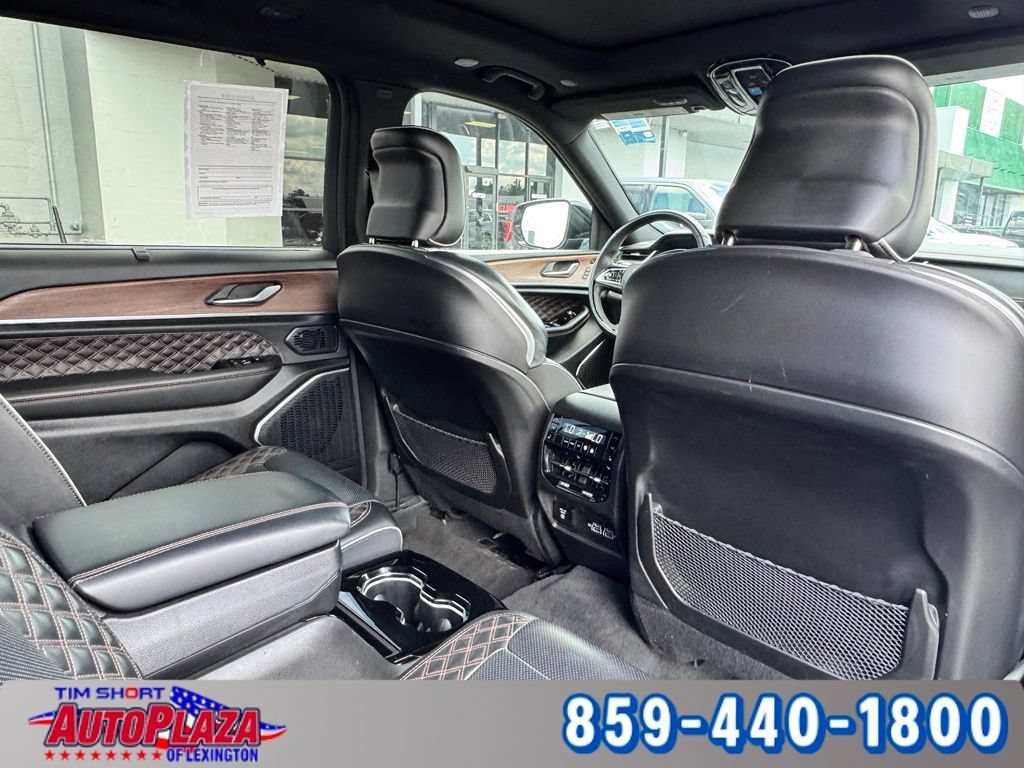 Used 2021 Jeep Grand Cherokee L Summit w/ Luxury Tech Group V AWD/4WD image 50
