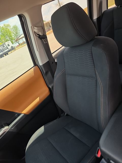 Used 2019 Toyota Tacoma SR5 RWD image 26