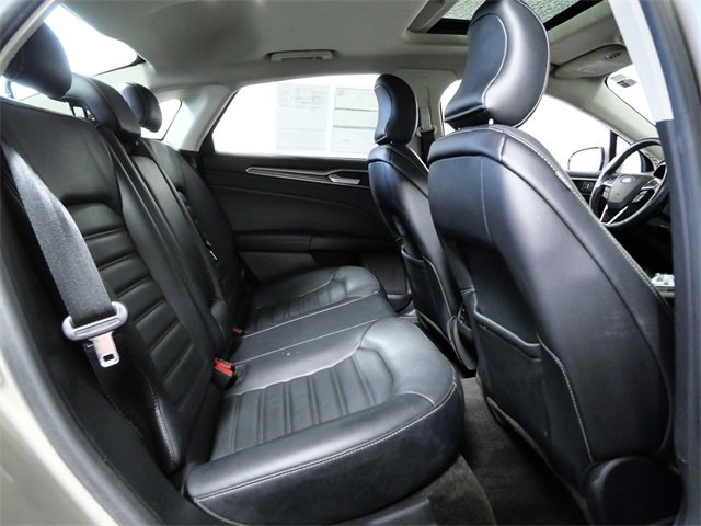 Certified 2017 Ford Fusion SE w/ Fusion SE Technology Package image 12