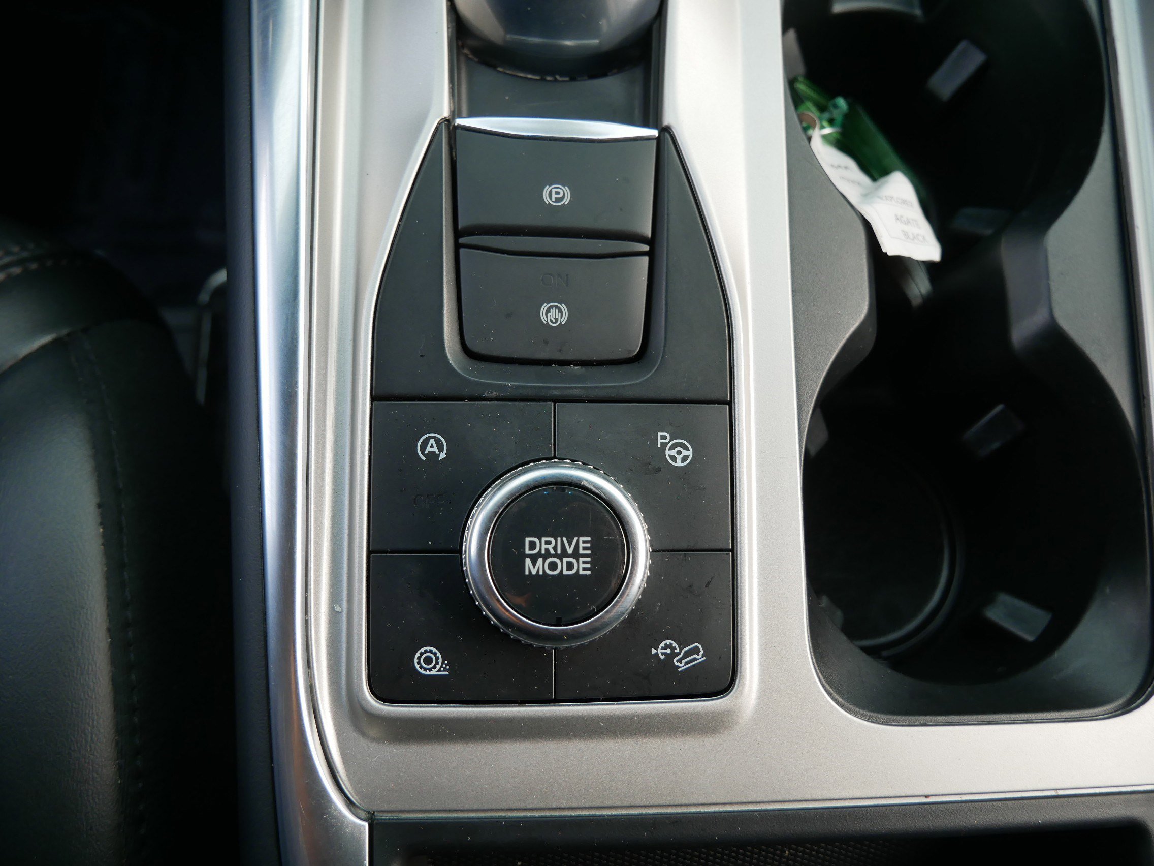 Certified 2022 Ford Explorer Platinum w/ Equipment Group 601A image 33