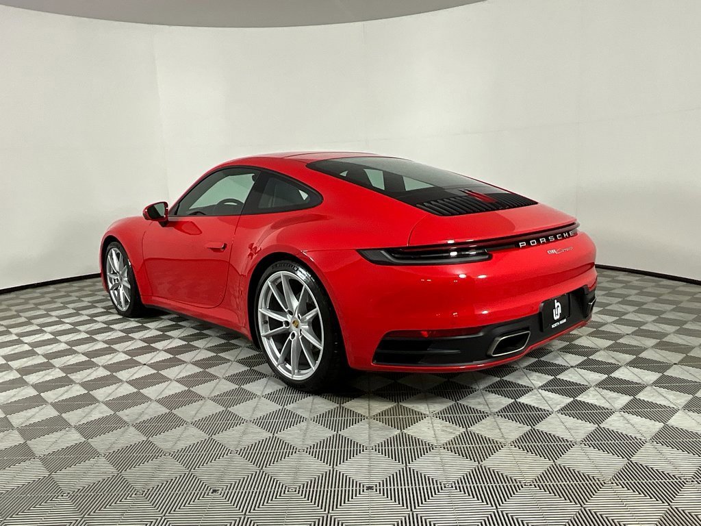 Used 2024 Porsche 911 Carrera image 3