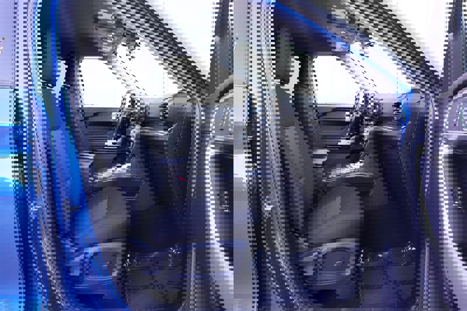 Used 2022 Ford Explorer XLT image 22