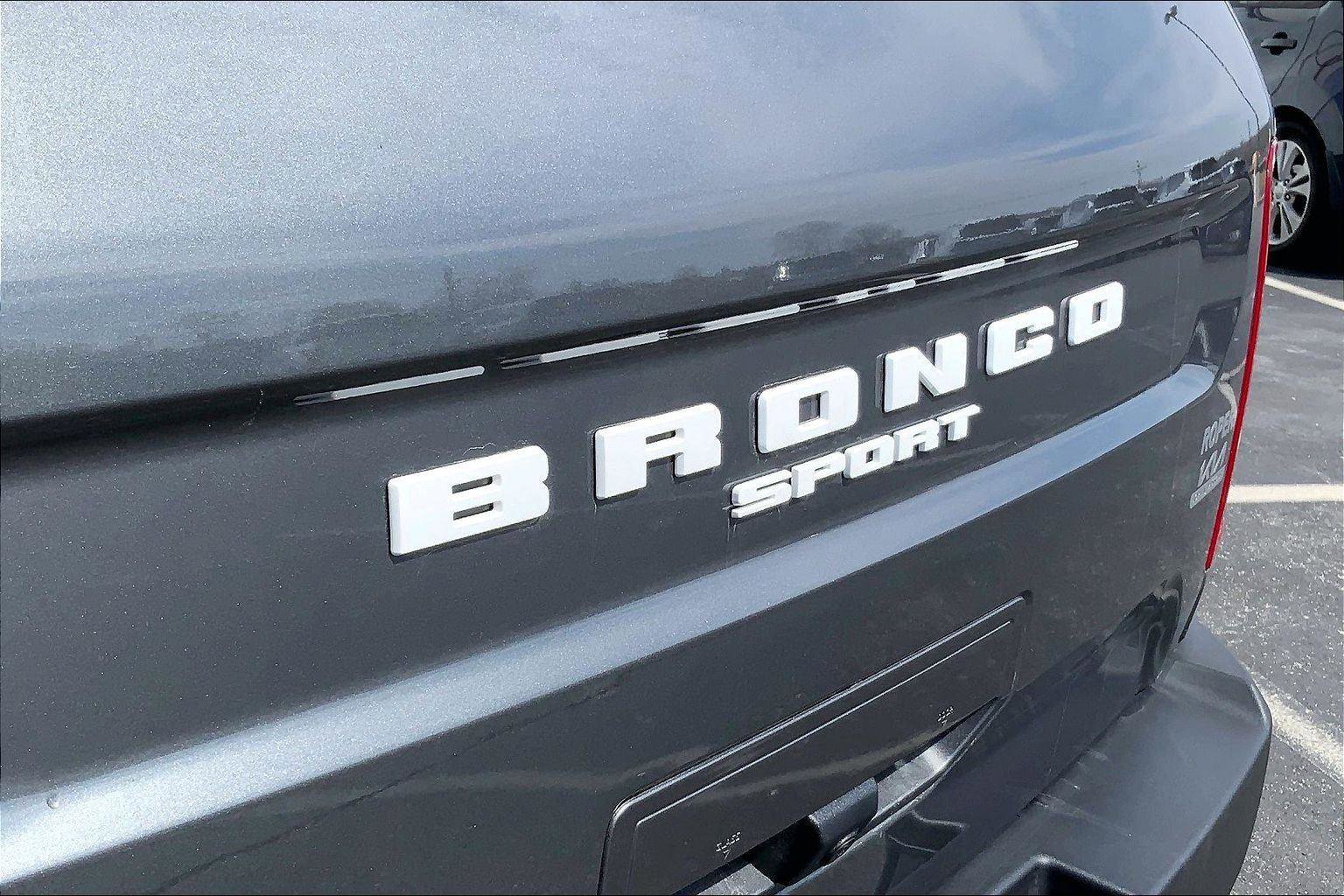 Used 2024 Ford Bronco Sport Outer Banks w/ Tech Package AWD/4WD image 31