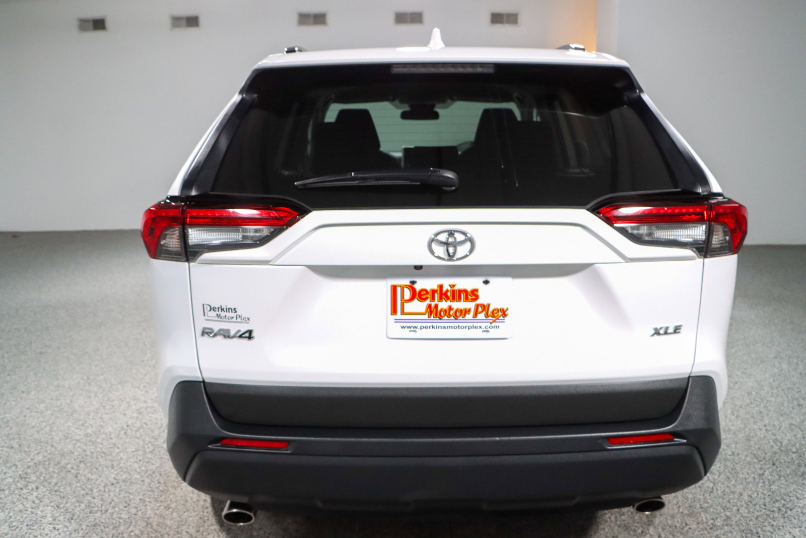 Used 2024 Toyota RAV4 XLE image 8