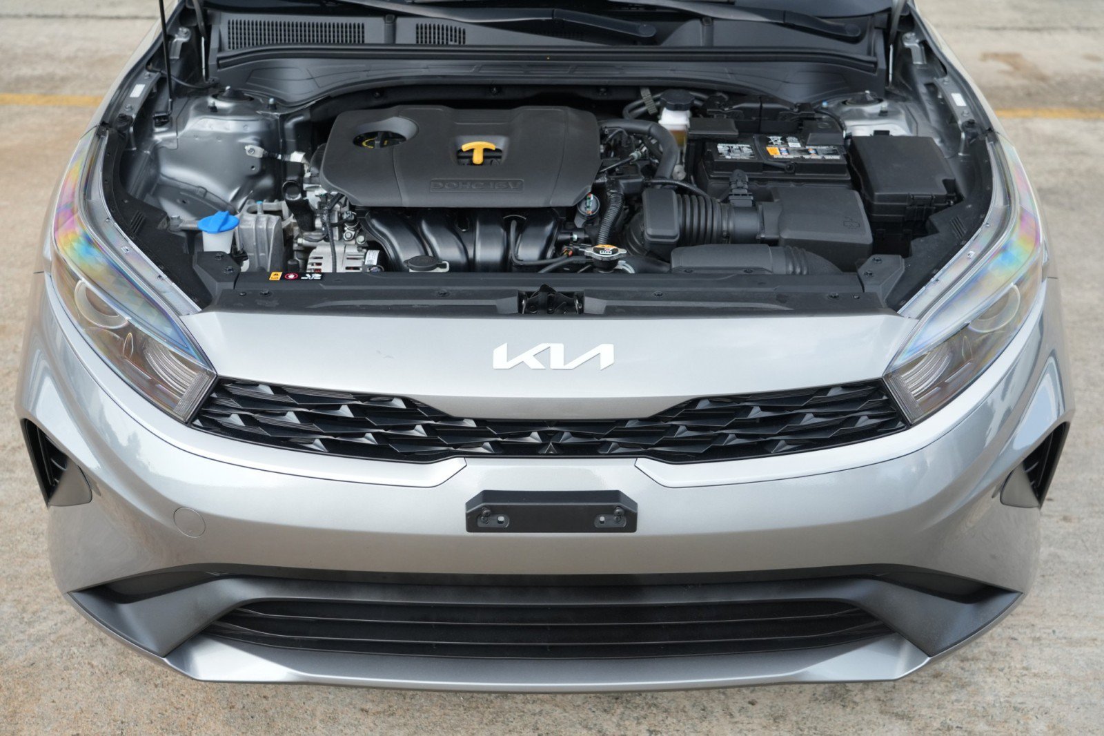 Used 2023 Kia Forte LXS w/ LXS Technology Package FWD image 7