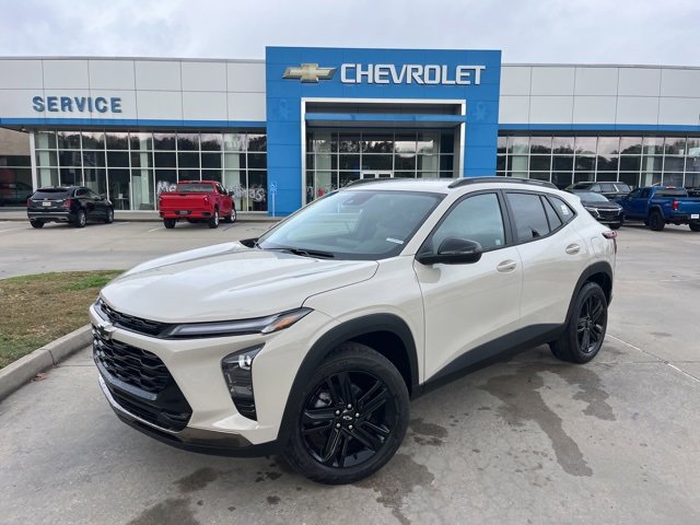 New 2026 Chevrolet Trax ACTIV w/ Driver Confidence Package image 2