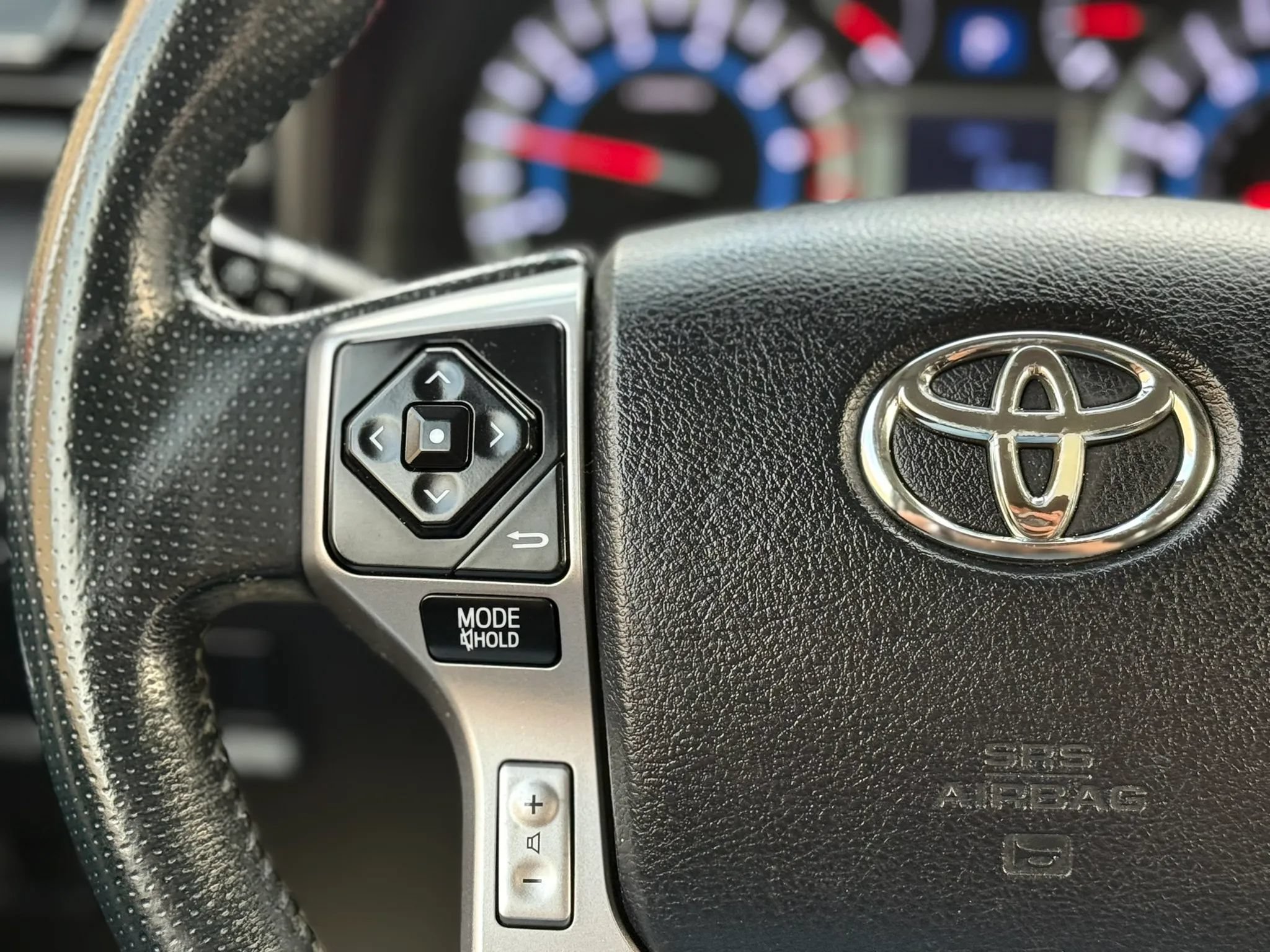 Used 2015 Toyota 4Runner SR5 RWD image 28