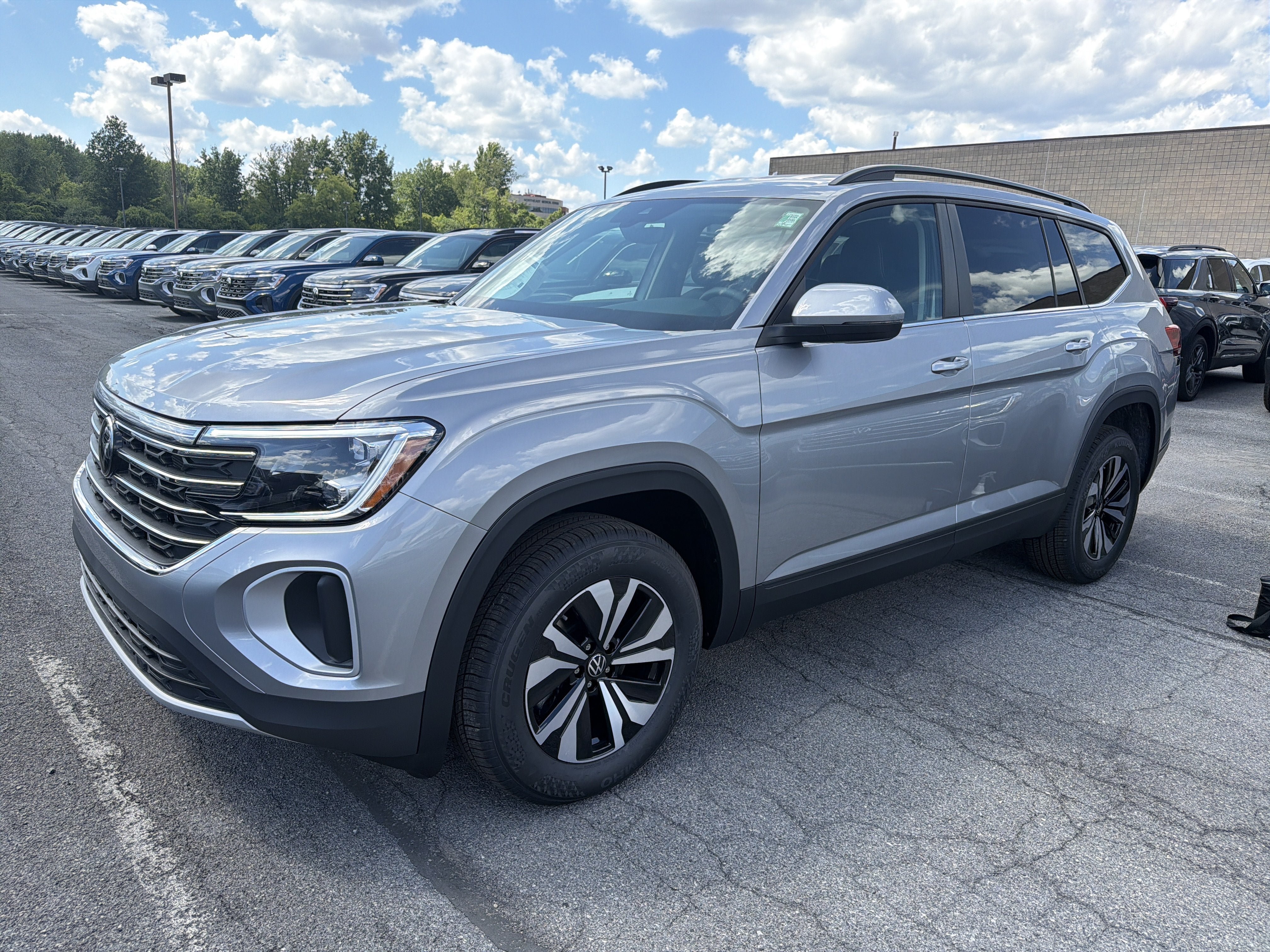 New 2026 Volkswagen Atlas SE AWD/4WD image 3
