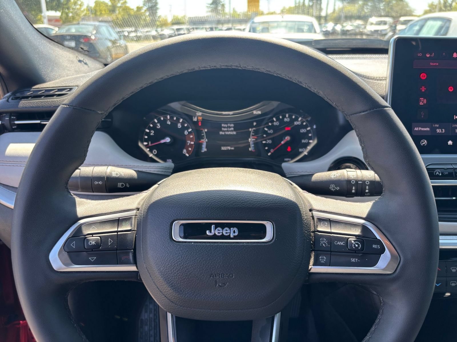 Used 2025 Jeep Compass Limited AWD/4WD image 28