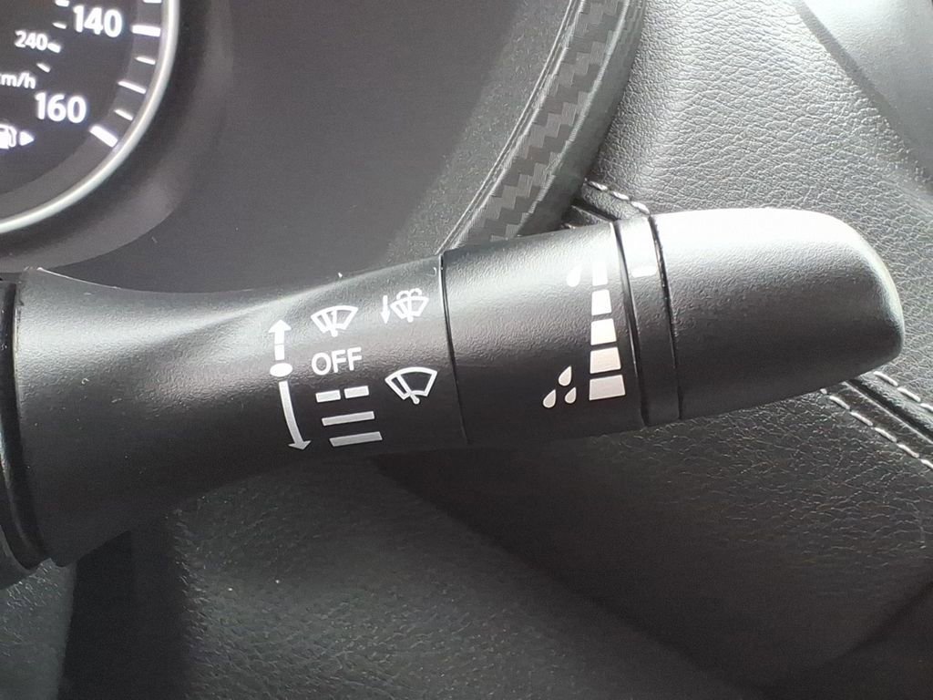 Certified 2025 Nissan Sentra SV image 22