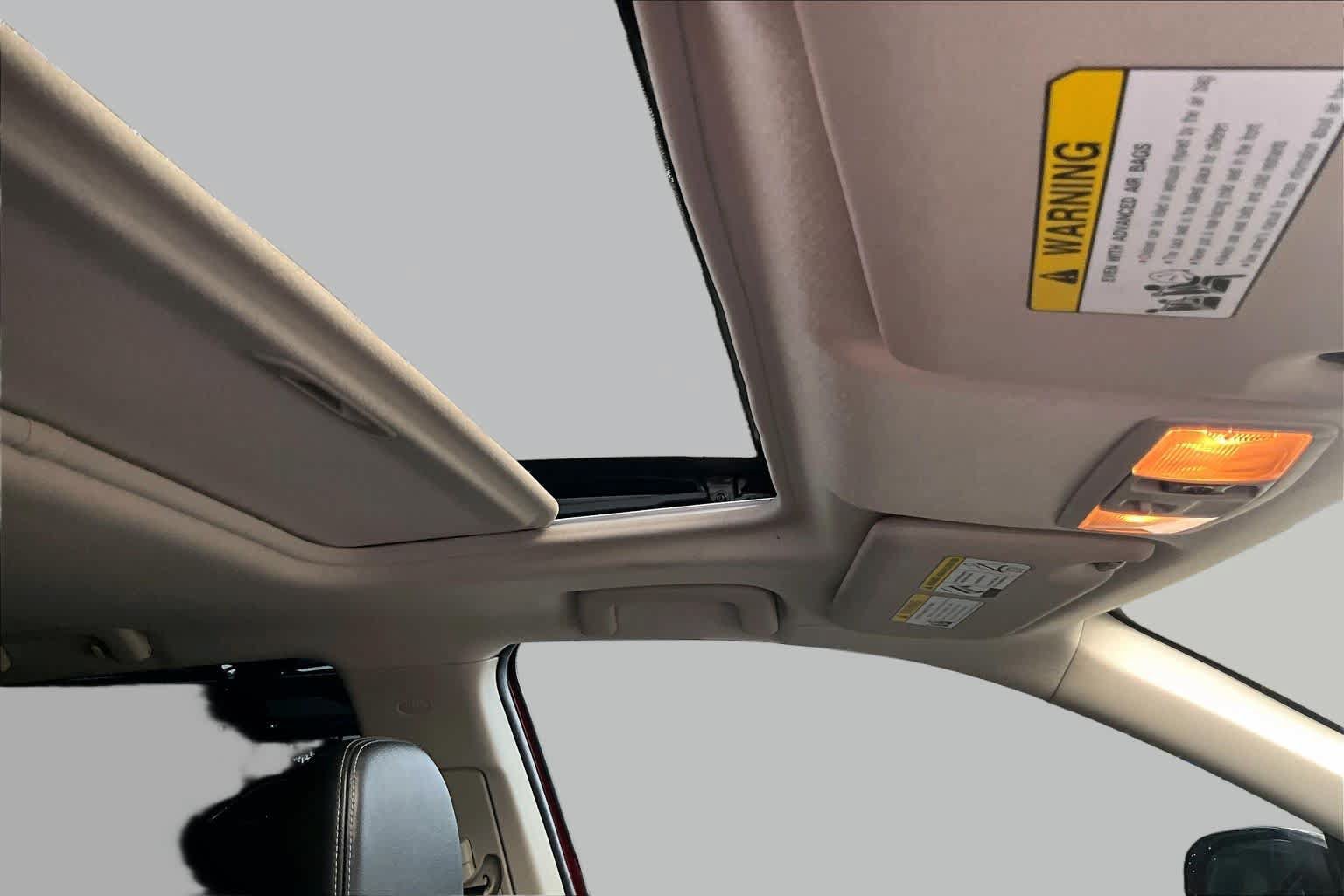 Used 2015 Mitsubishi Outlander SE FWD image 14