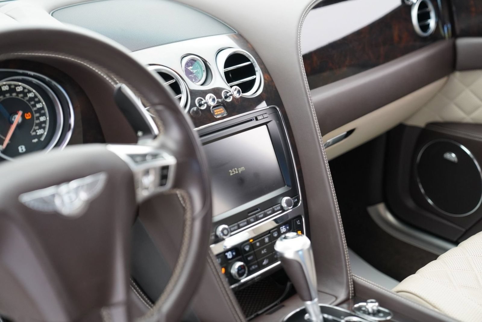 Used 2017 Bentley Flying Spur W12 AWD/4WD image 25