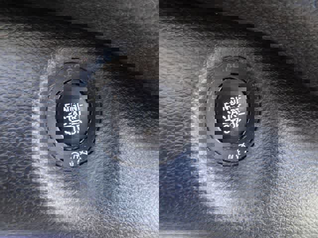 Used 2017 Jeep Cherokee Trailhawk image 13