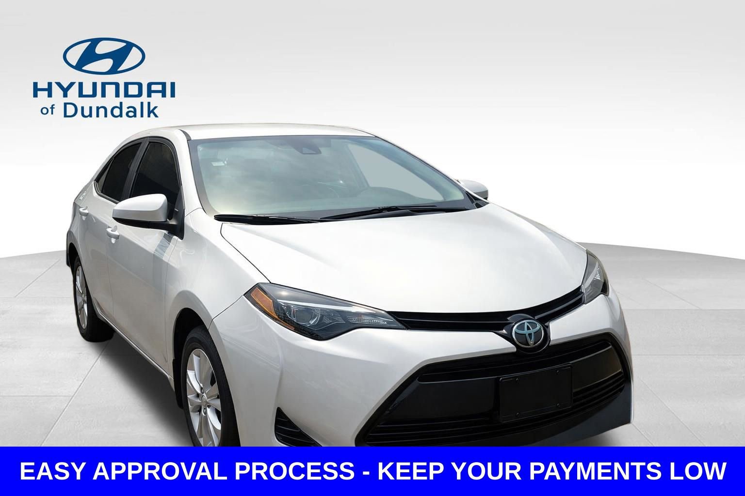 Used 2019 Toyota Corolla LE FWD image 3