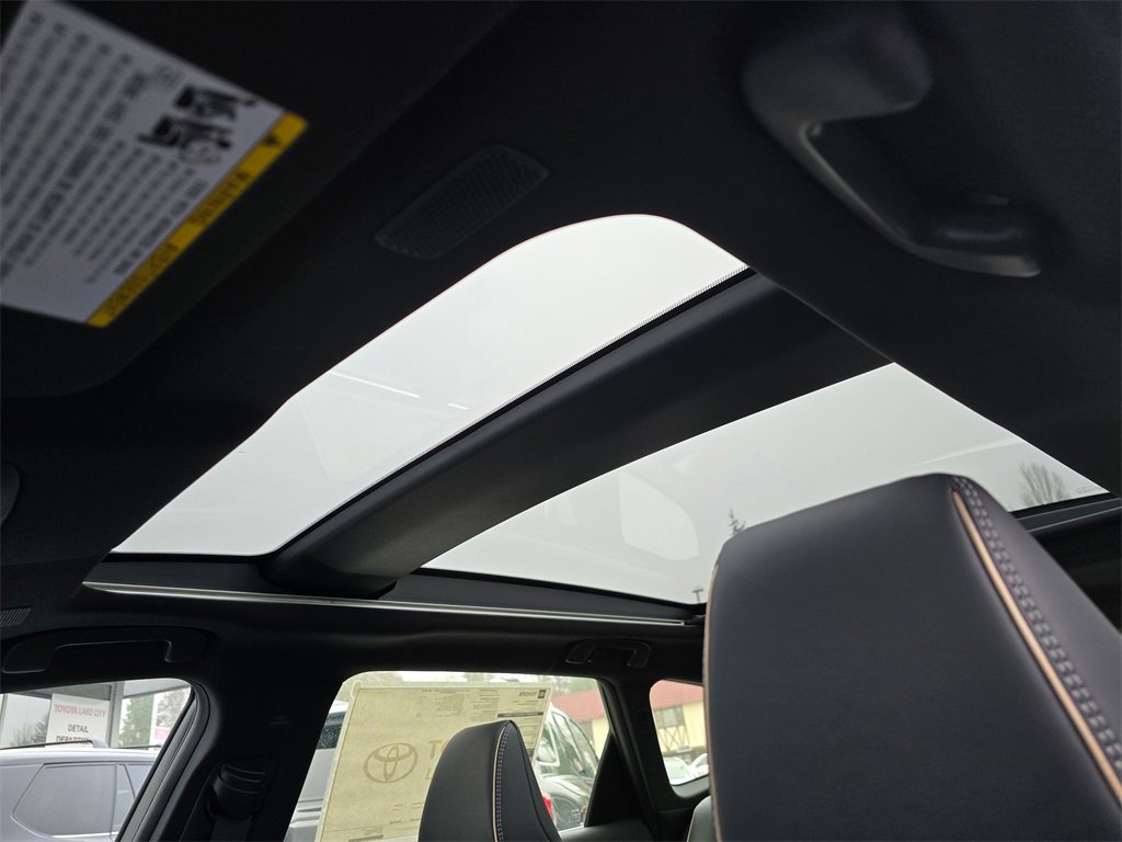 New 2025 Toyota Crown Signia image 24