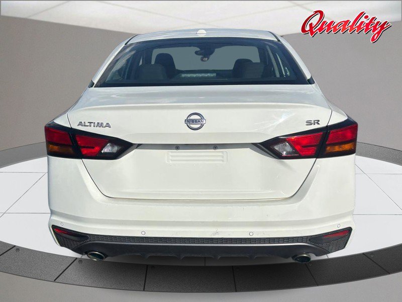 Used 2021 Nissan Altima 2.5 SR FWD image 4