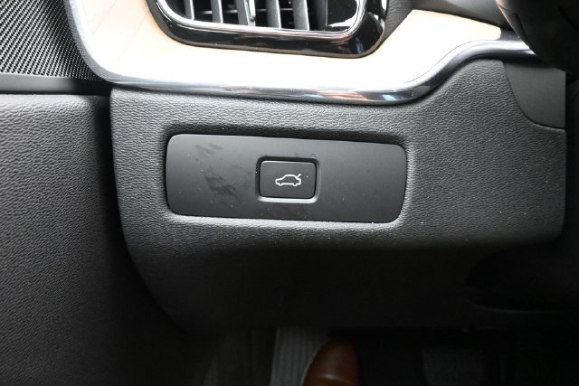 New 2027 Volvo XC60 B5 Core AWD/4WD image 27