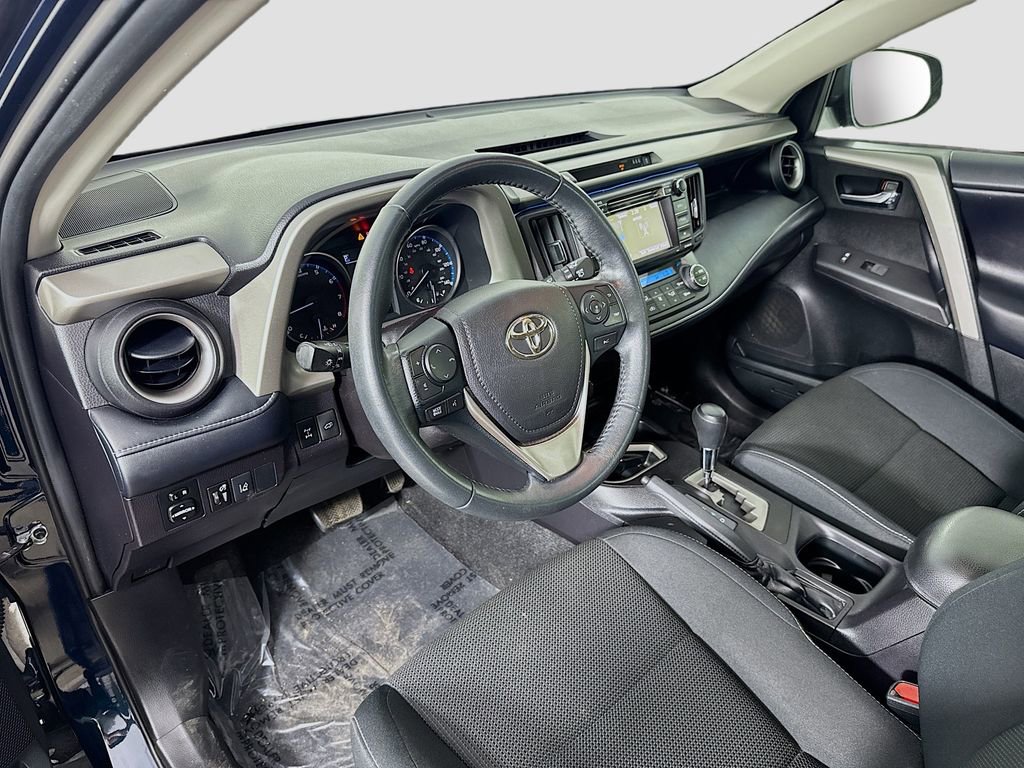 Used 2018 Toyota RAV4 XLE image 21