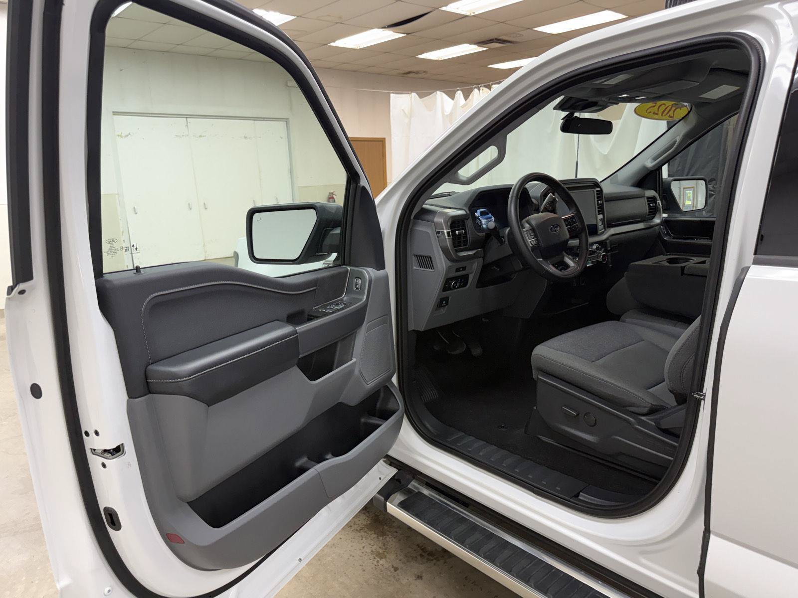 Used 2025 Ford F150 XLT w/ Equipment Group 301A Standard AWD/4WD image 8